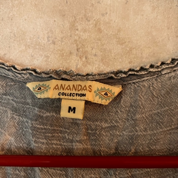 Ananda's Collection Shirt - Picture 3 of 5